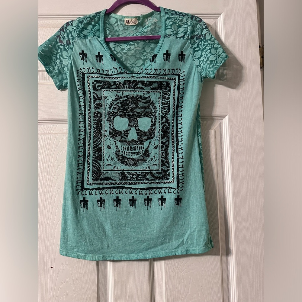 Skull shirt with sheer lace back